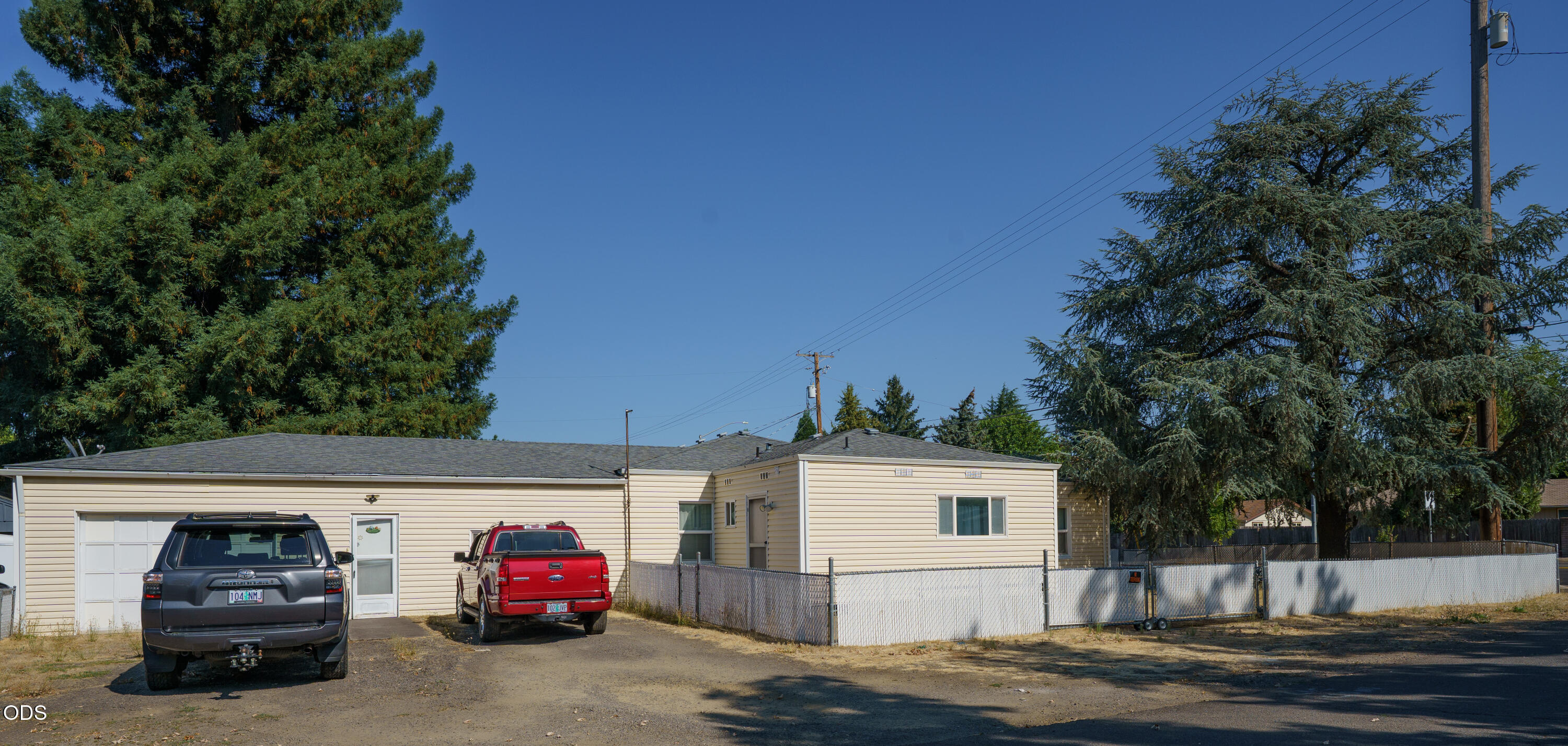 416 W Stewart Avenue — photo