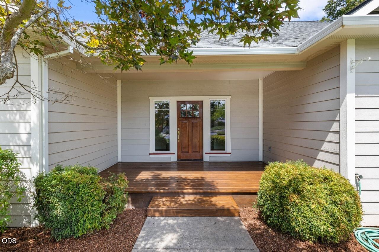 1151 Arrowhead Trail, Eagle Point, OR 97524 — photo 2