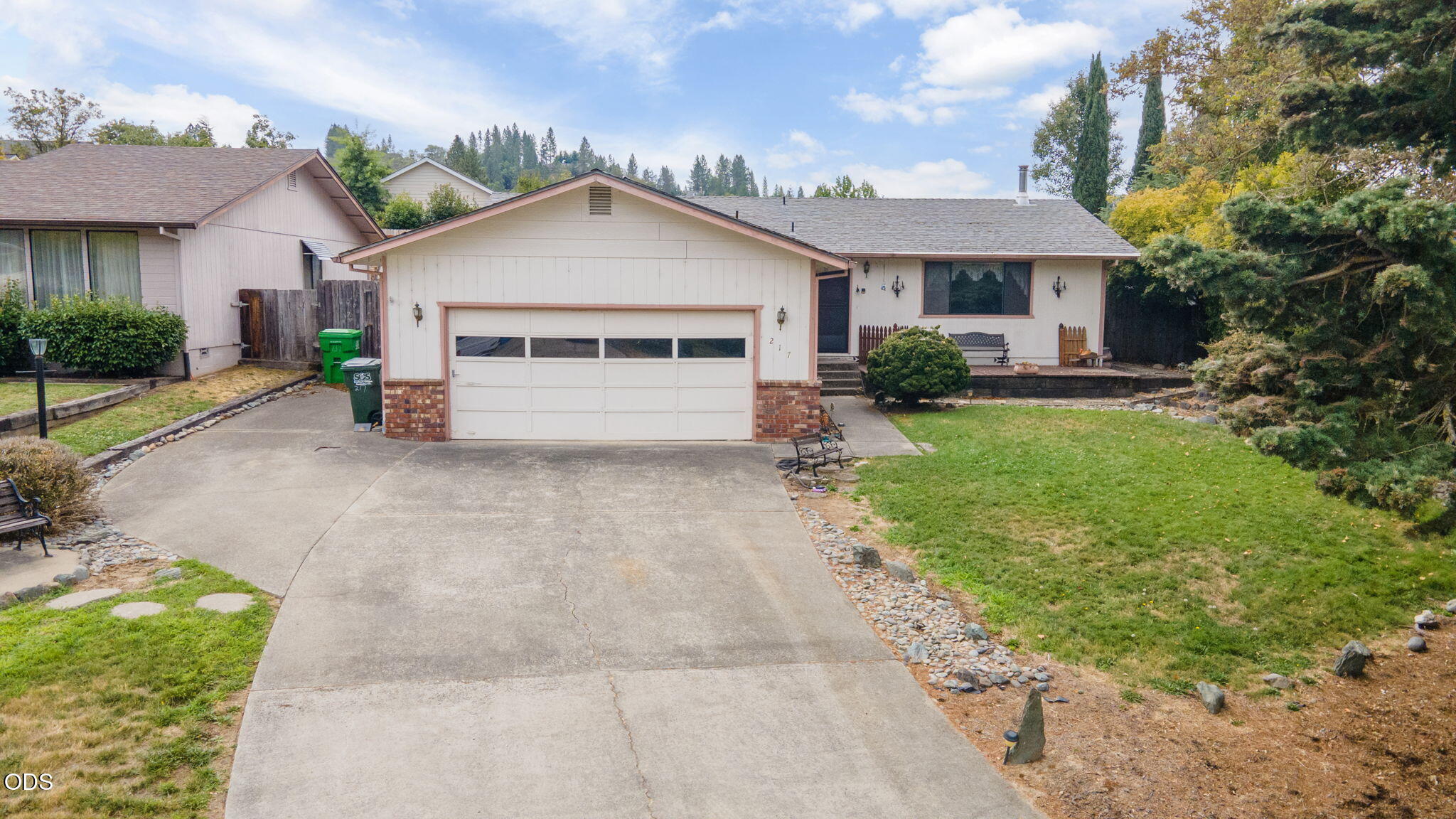 217 Southridge Way — photo