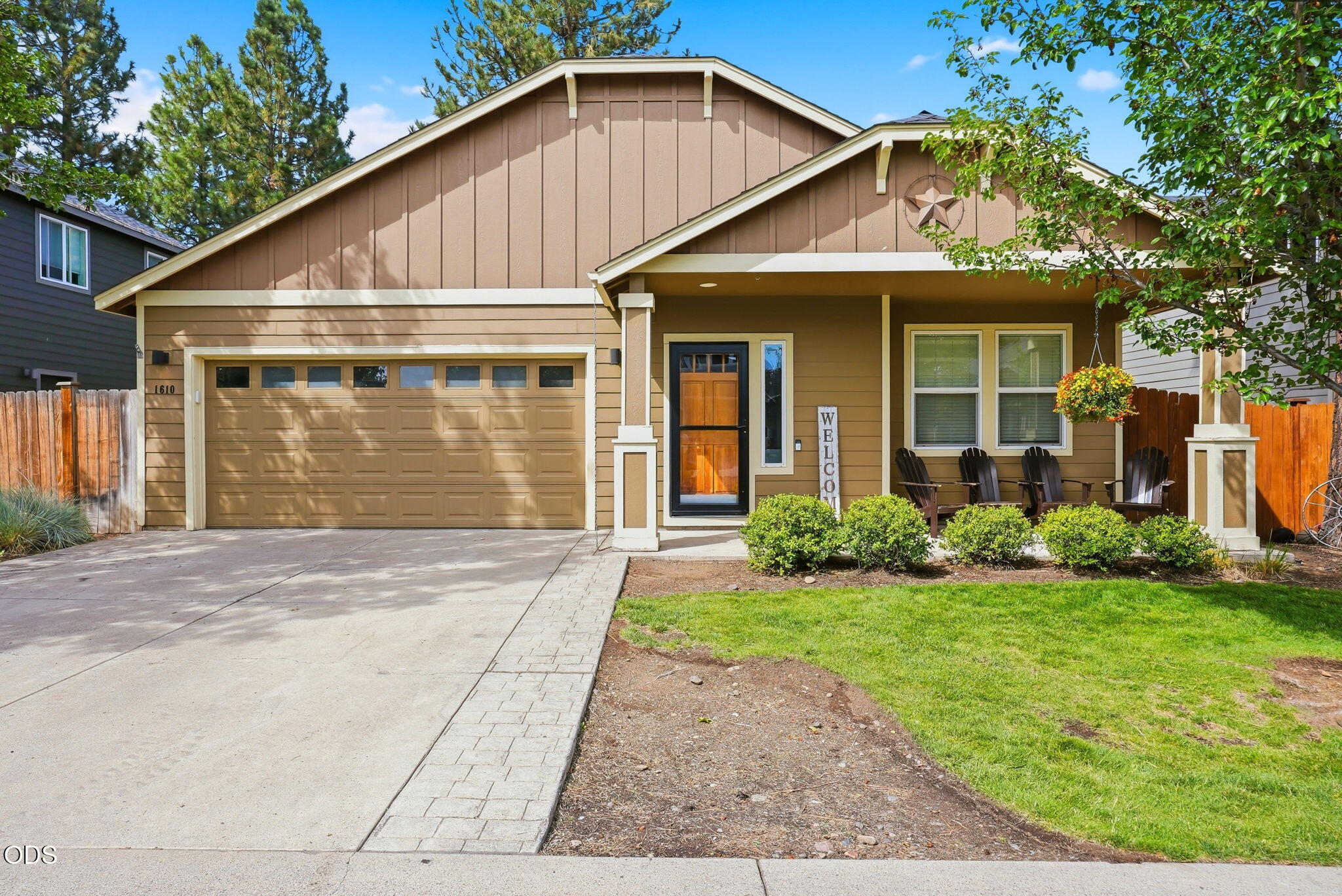 1610 W Carson Avenue — photo