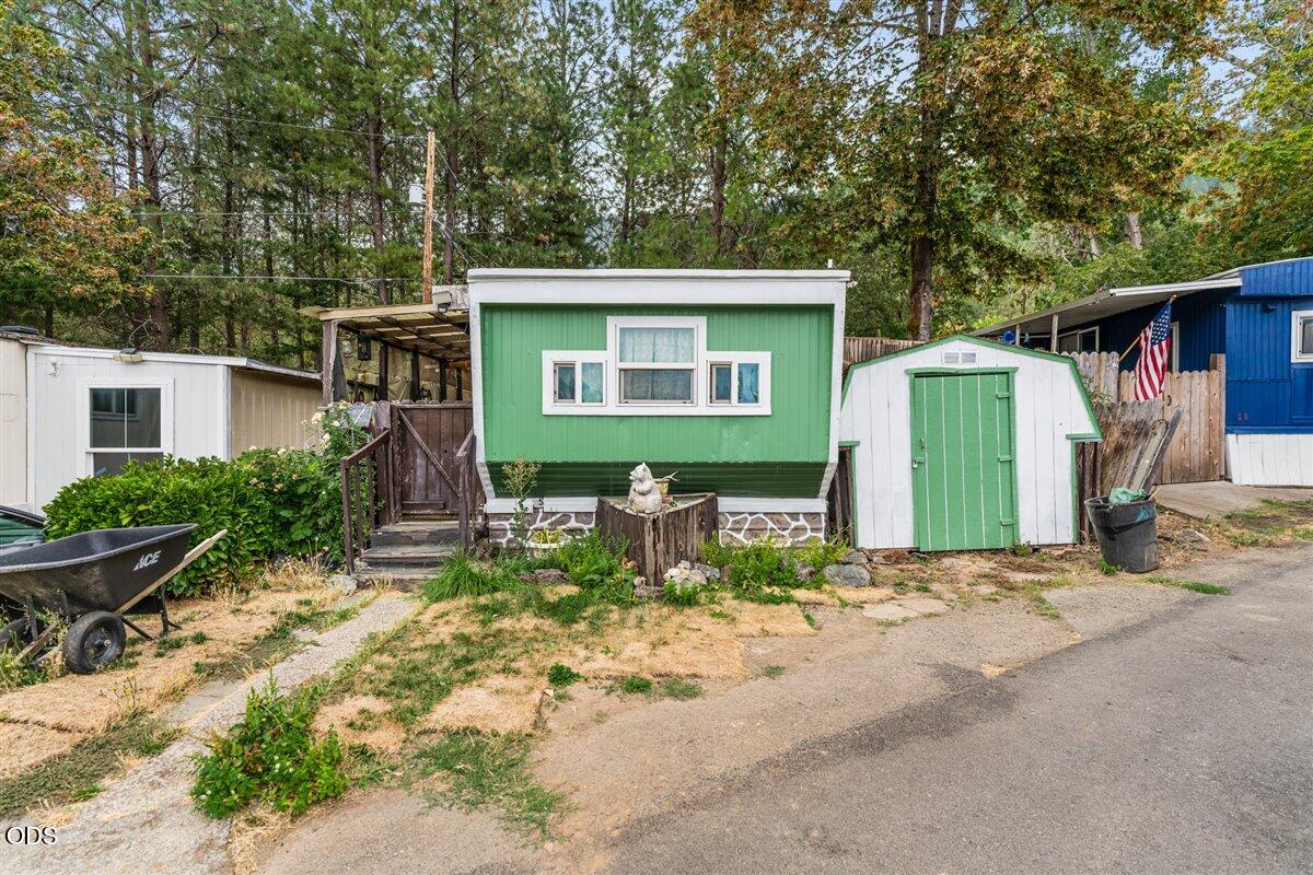 7001 Rogue River, 25 — photo
