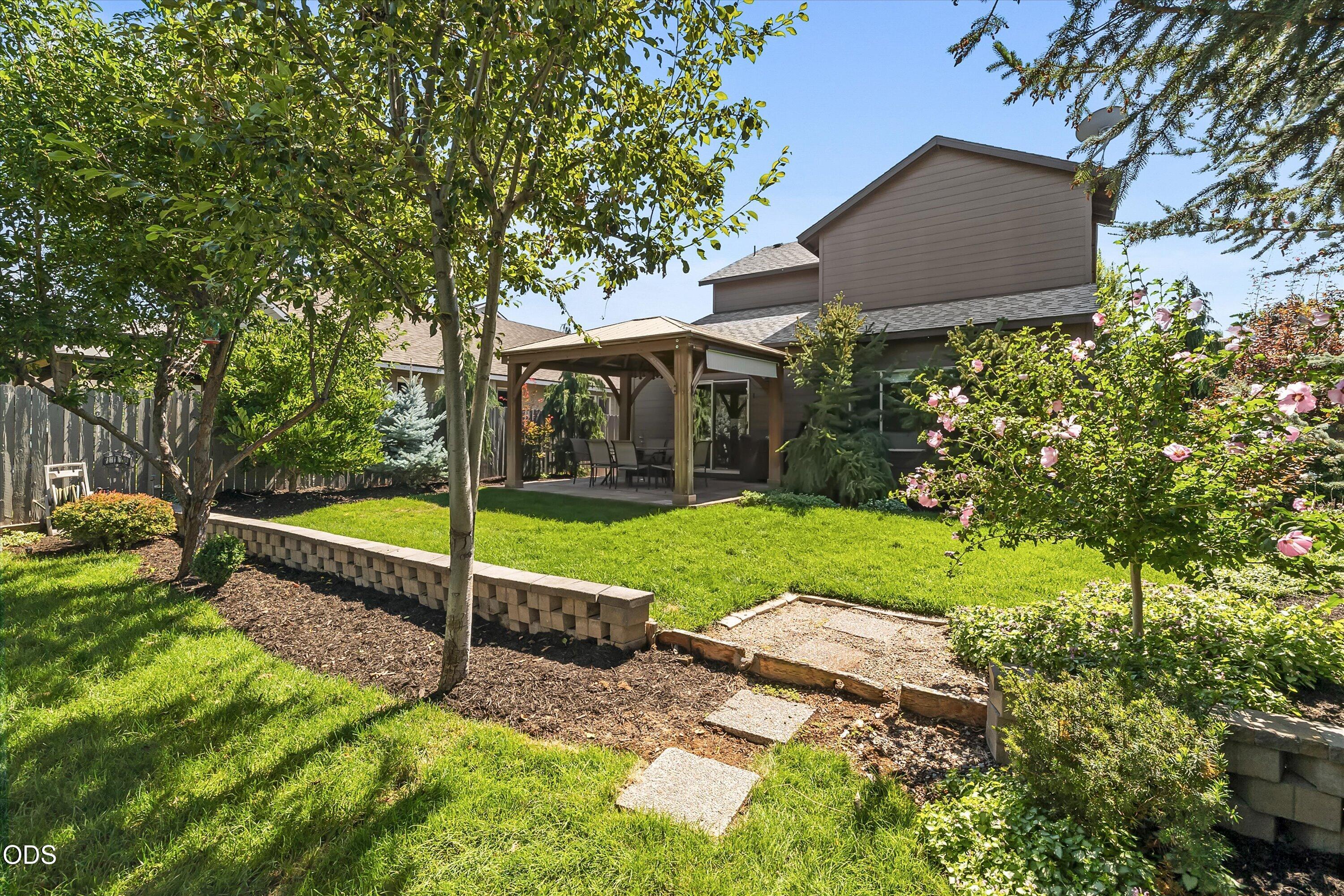 21134 SE Kayla Court — photo