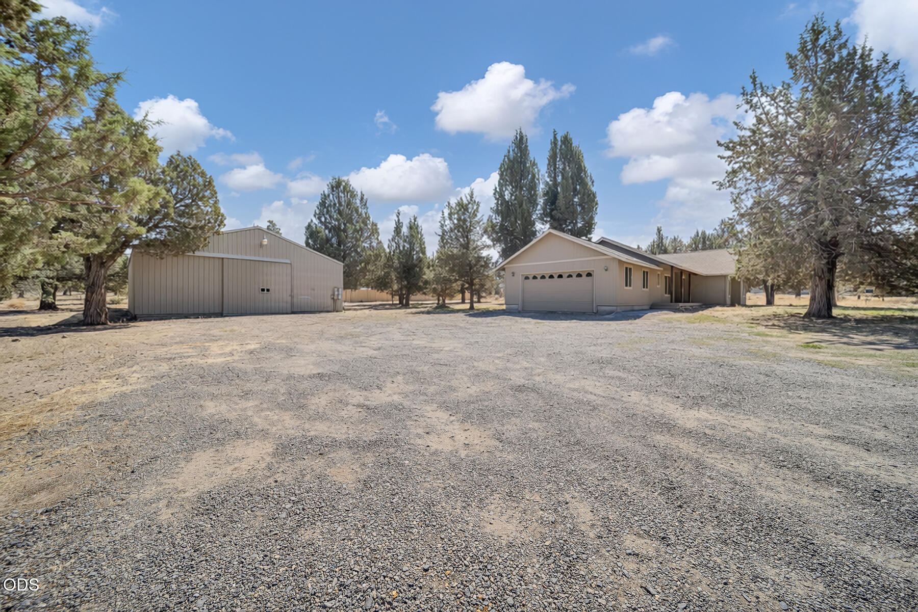 3928 SE Umatilla Loop — photo
