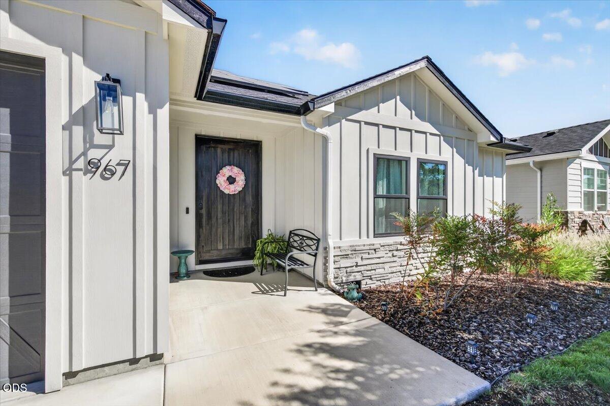 967 Arrowhead Trail, Eagle Point, OR 97524 — photo 3