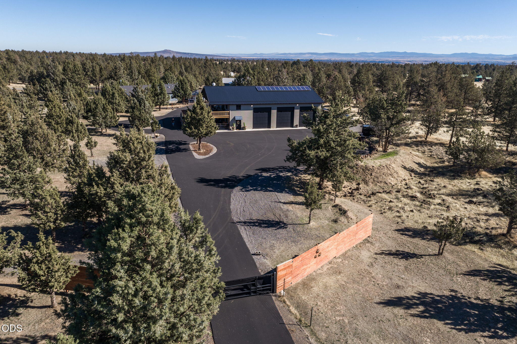 11855 SW Meadows Lane — photo