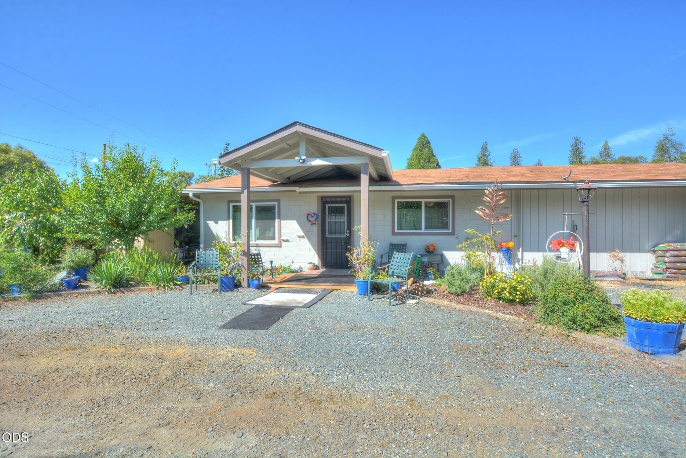 204 E Rosewood Street — photo