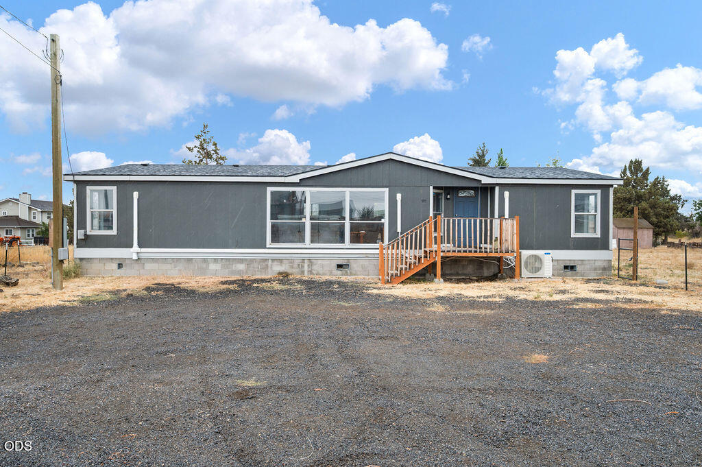 101 NE Daisy Street — photo