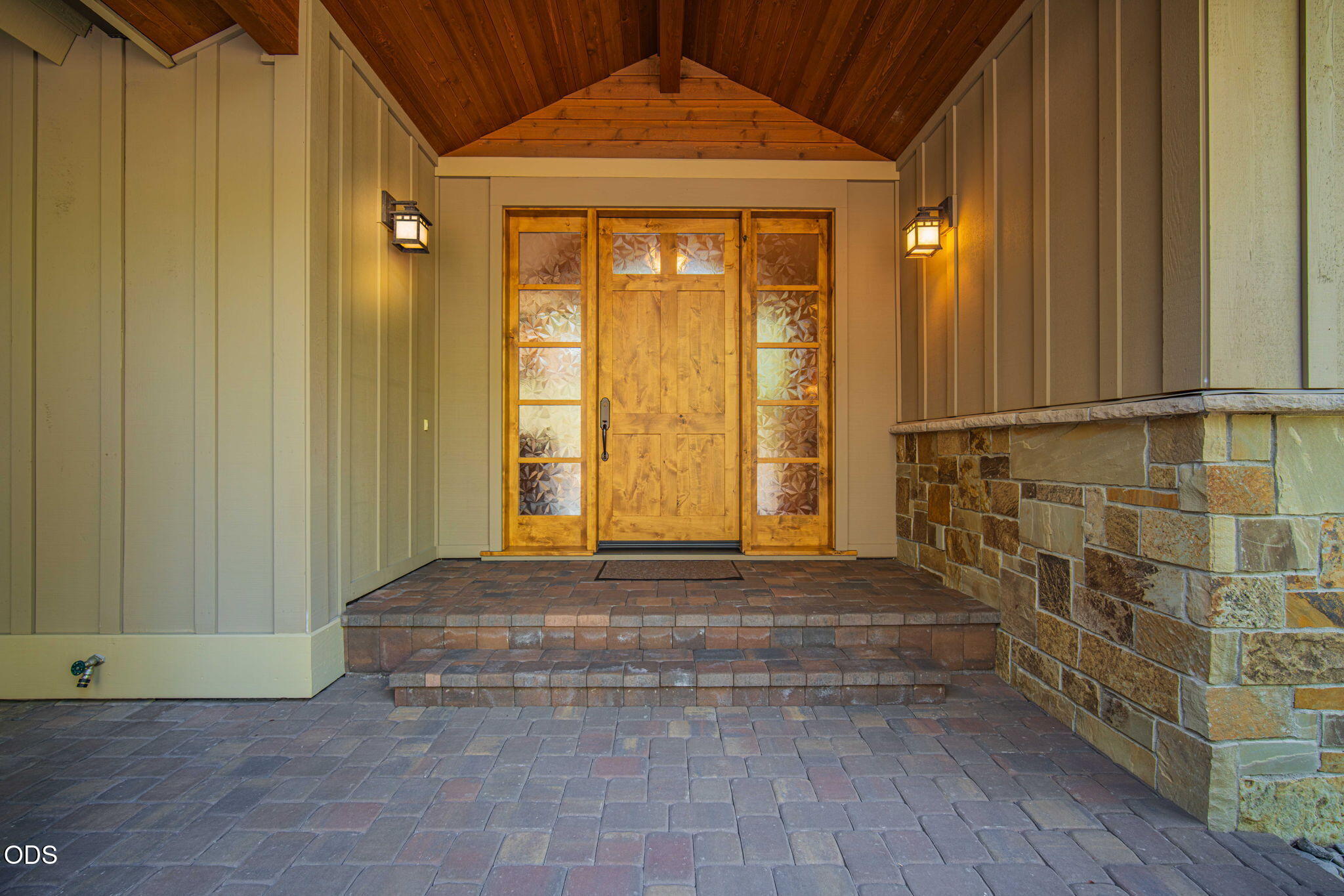 56311 Fireglass Loop, Bend, OR 97707 — photo 3