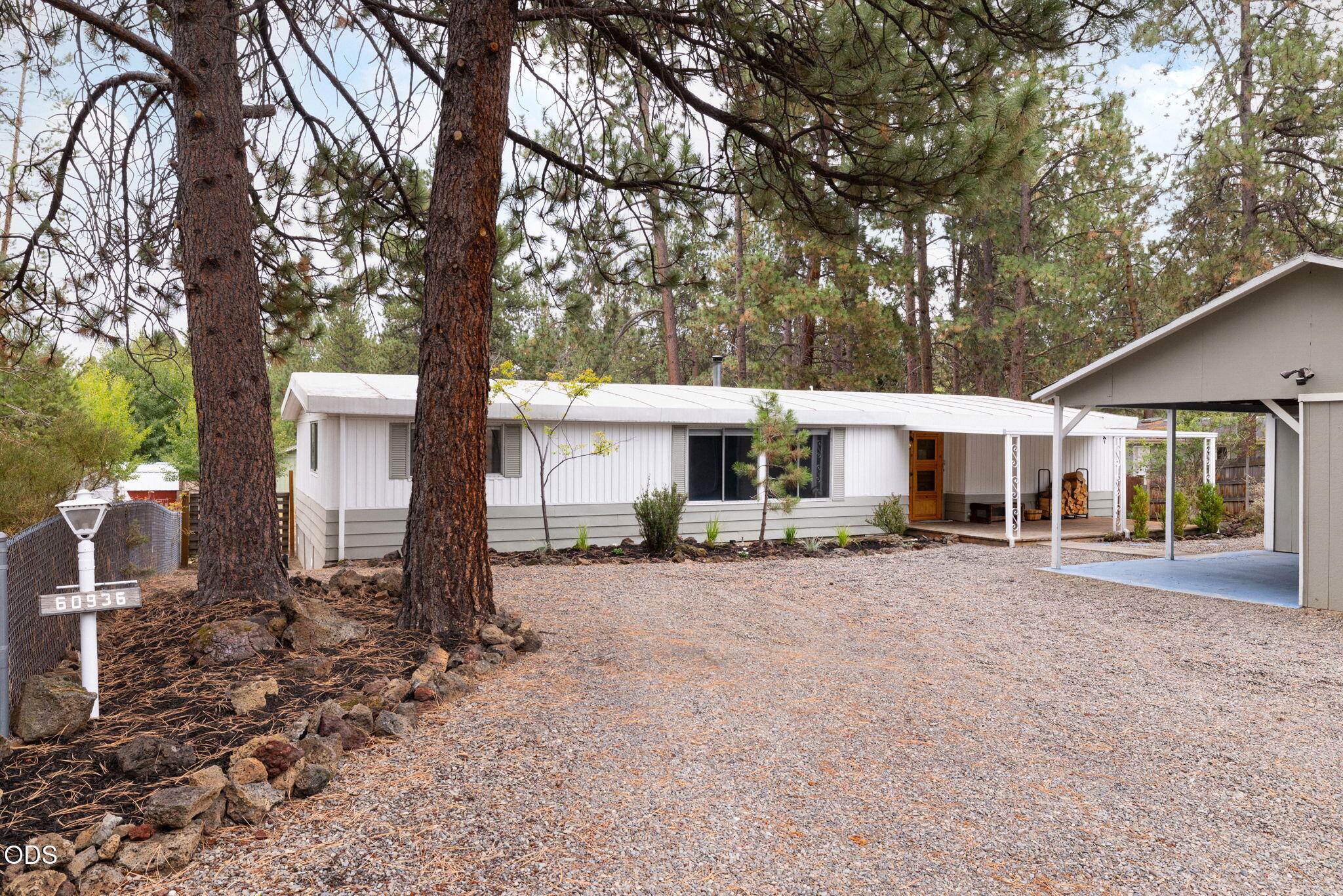 60936 Aspen Lane — photo