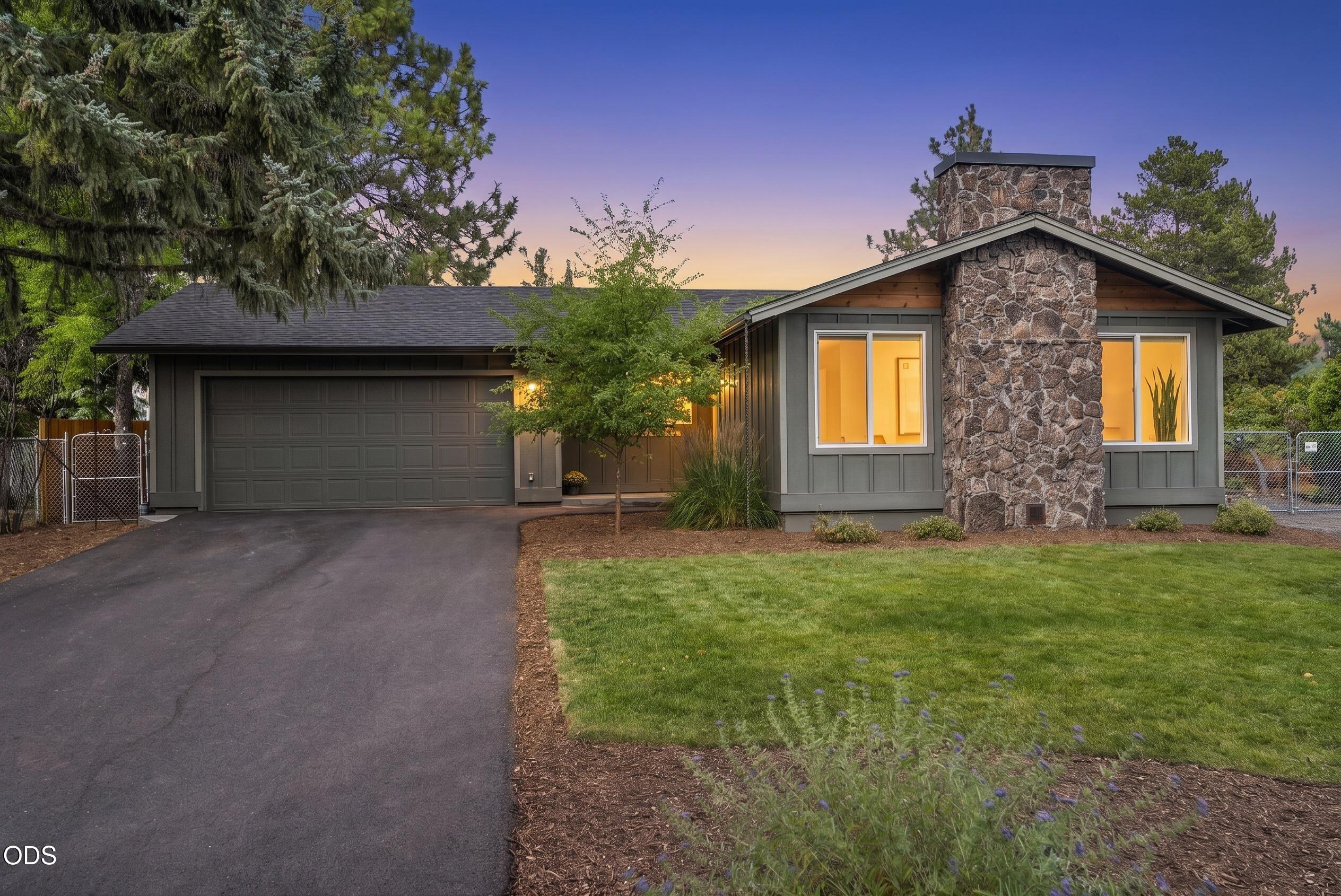 61573 Twin Lakes Loop — photo