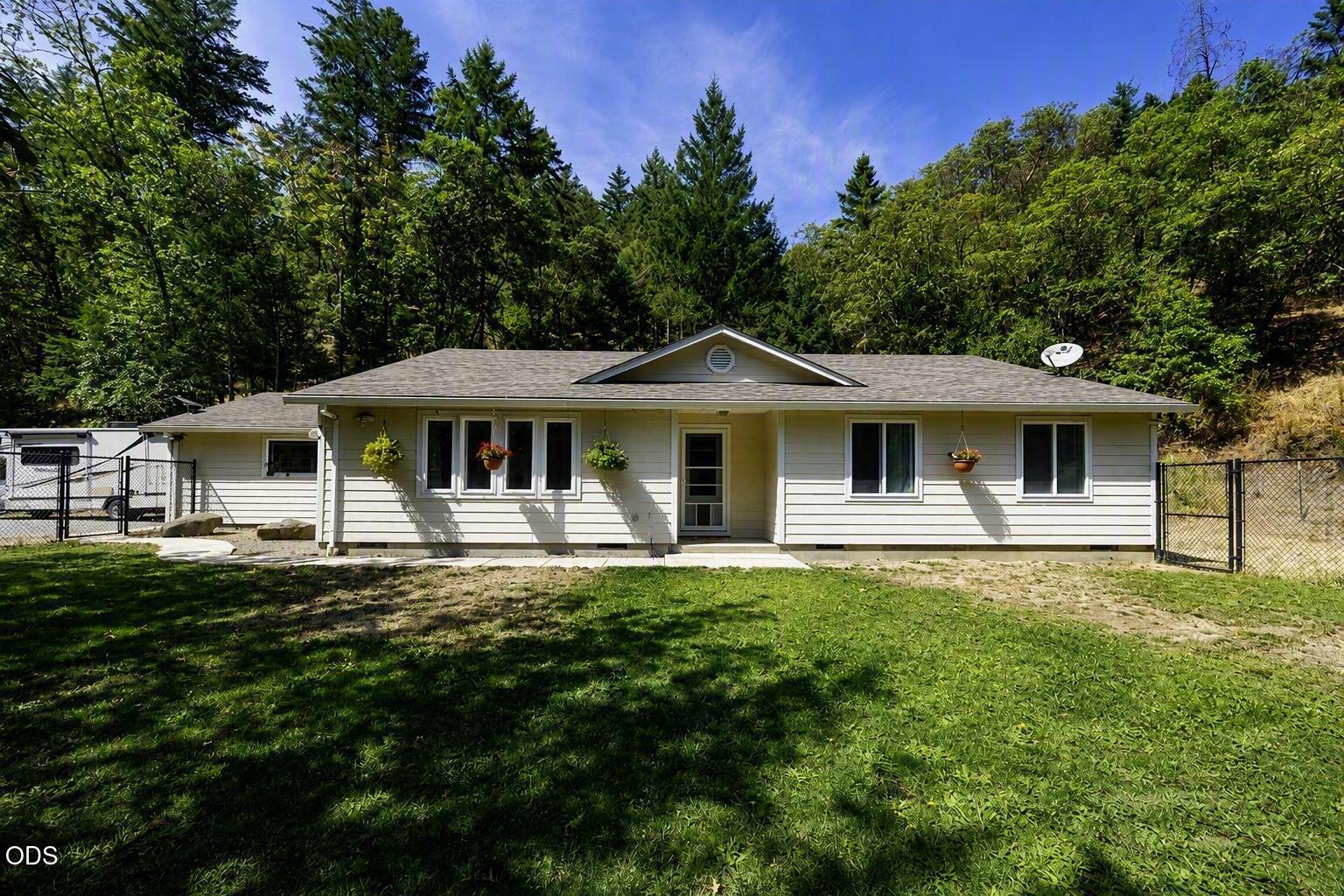 01 Griffin Creek Road — photo