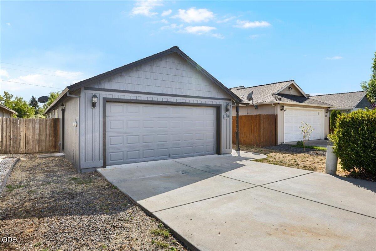 129 Cottonwood Drive — photo