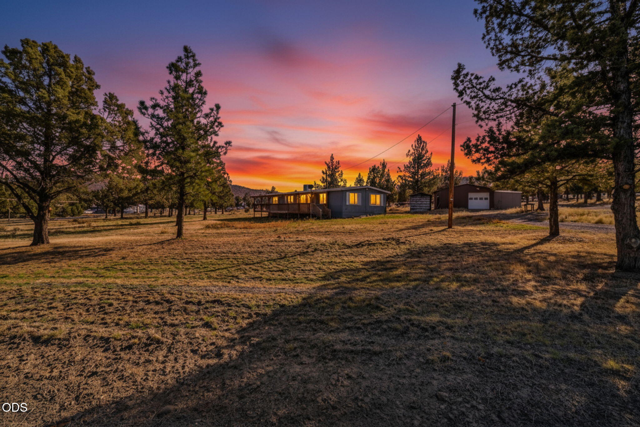 1384 SE Akins Drive — photo