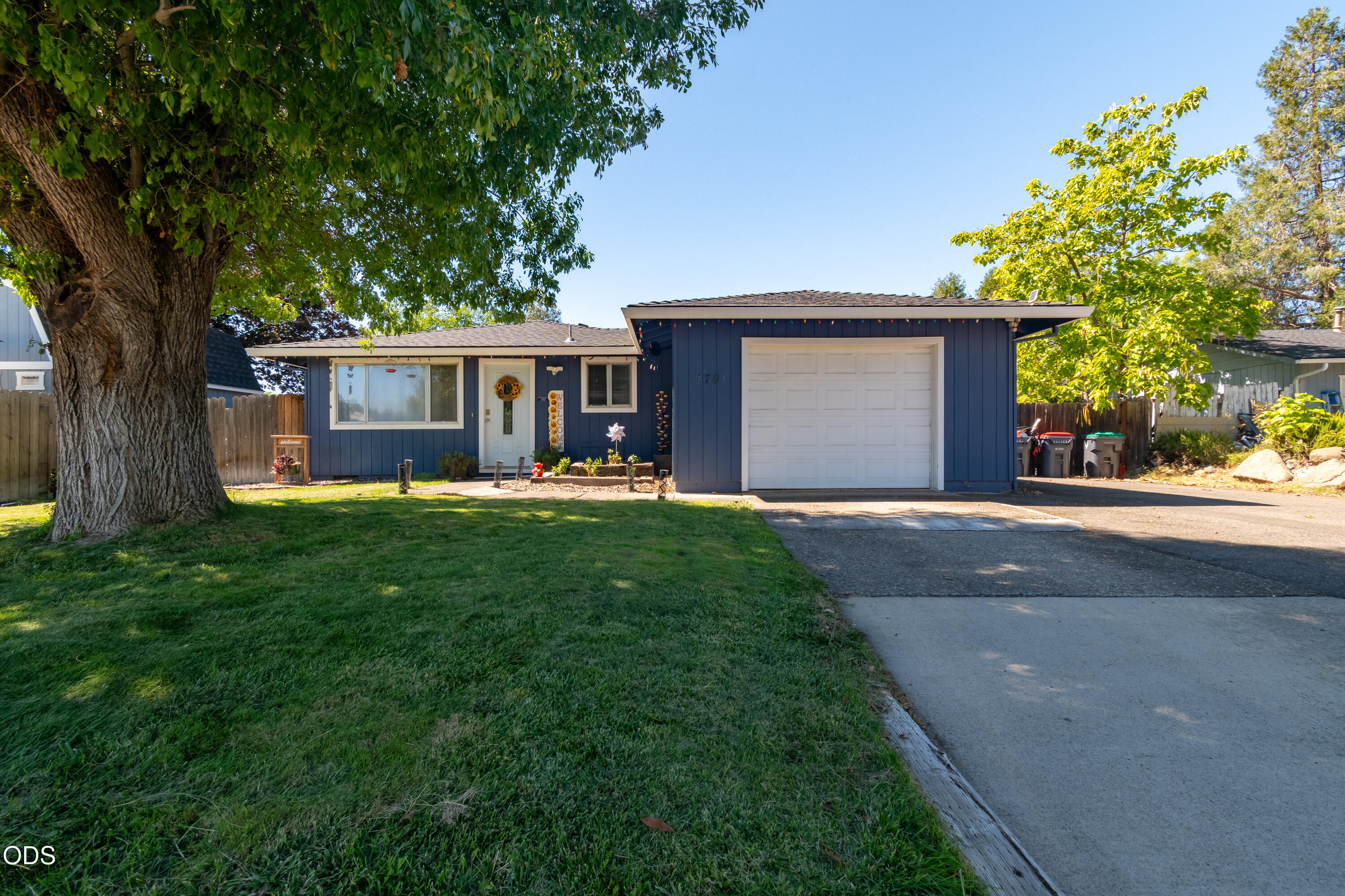 7701 Bellaire Way — photo