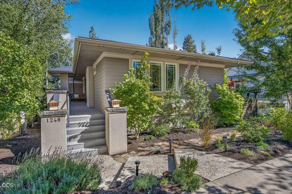 1248 NW Fort Clatsop Street — photo