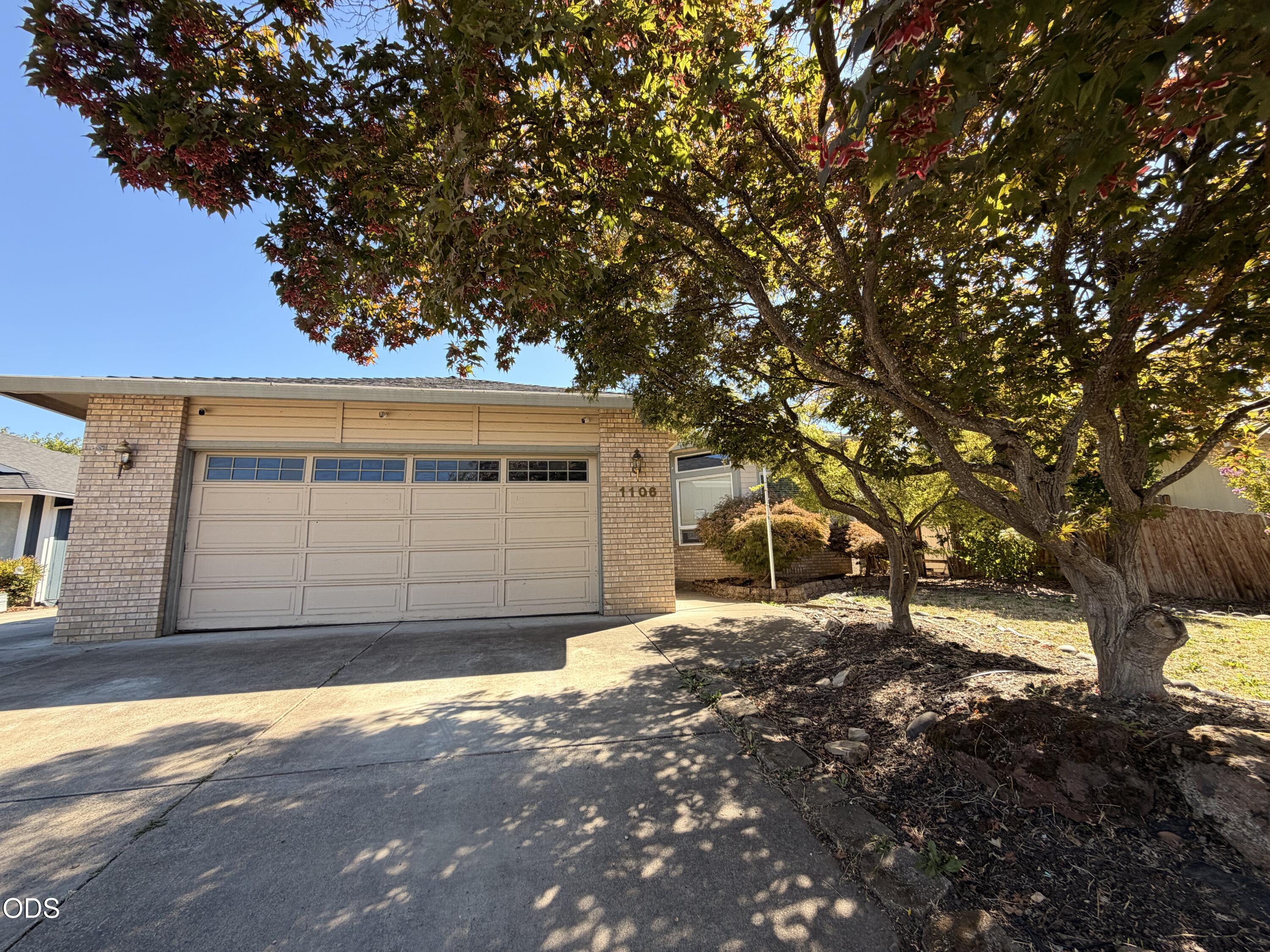 1106 Hampton Drive — photo