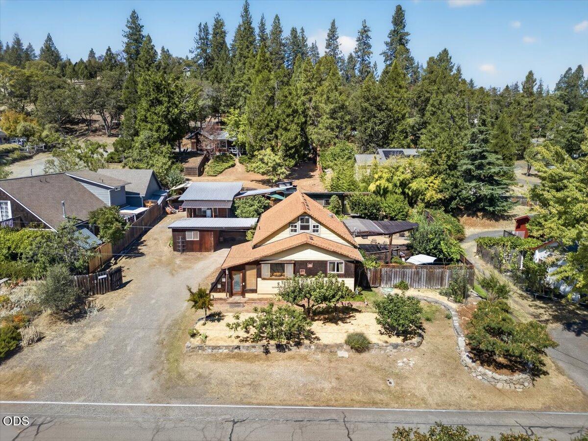 560 S Oregon Street — photo