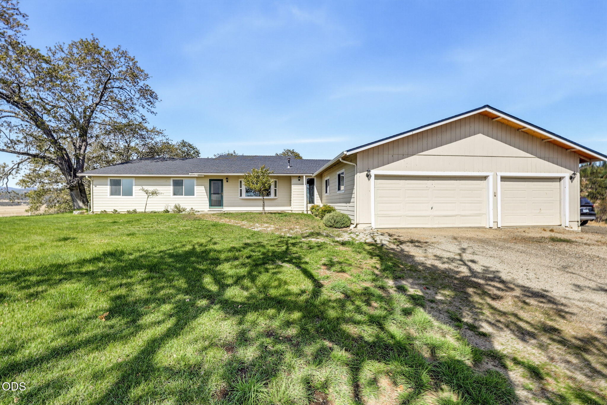 4272 Beagle Road — photo