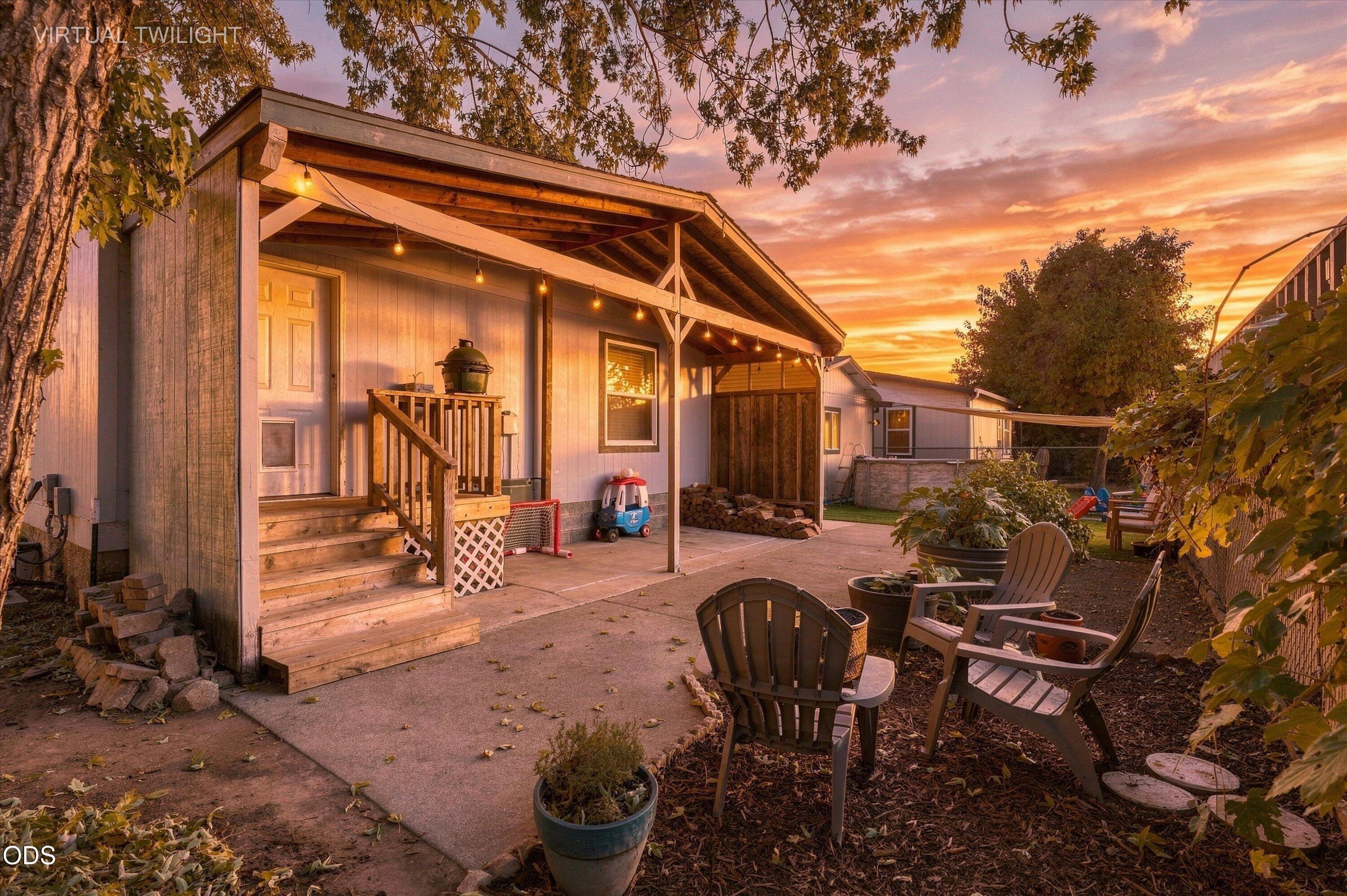1635 SW Sun Glo Drive — photo