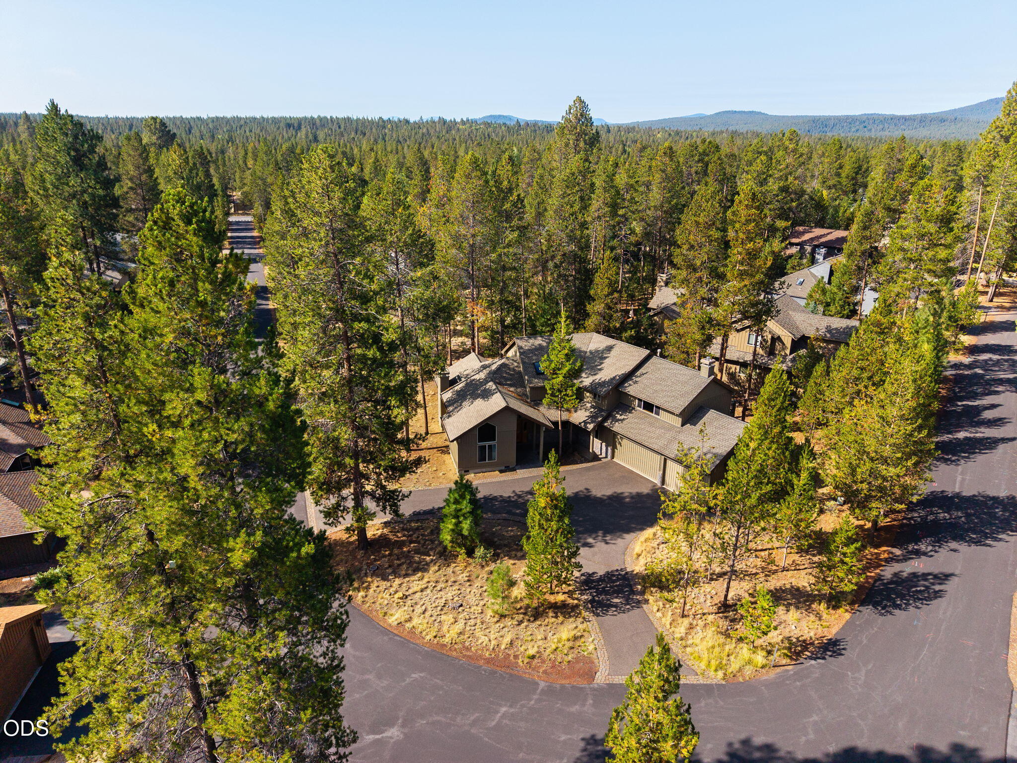 18211 Oregon Loop, 1, Sunriver, OR 97707 — photo 2