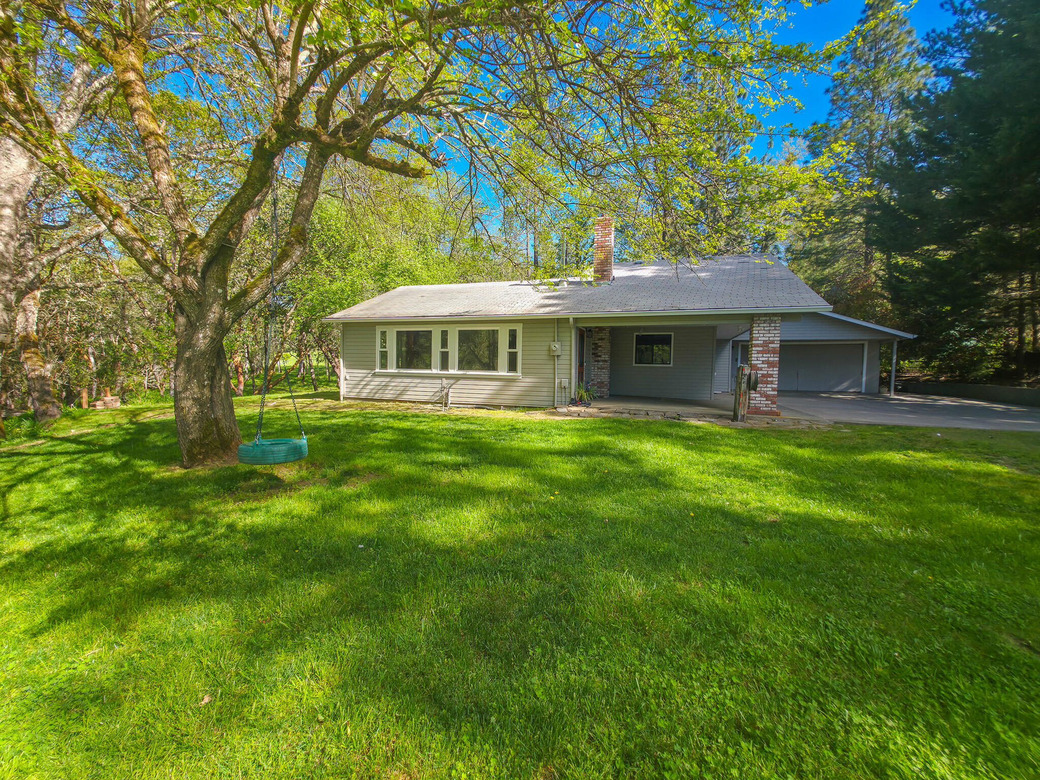 1570 Sleepy Hollow Loop — photo
