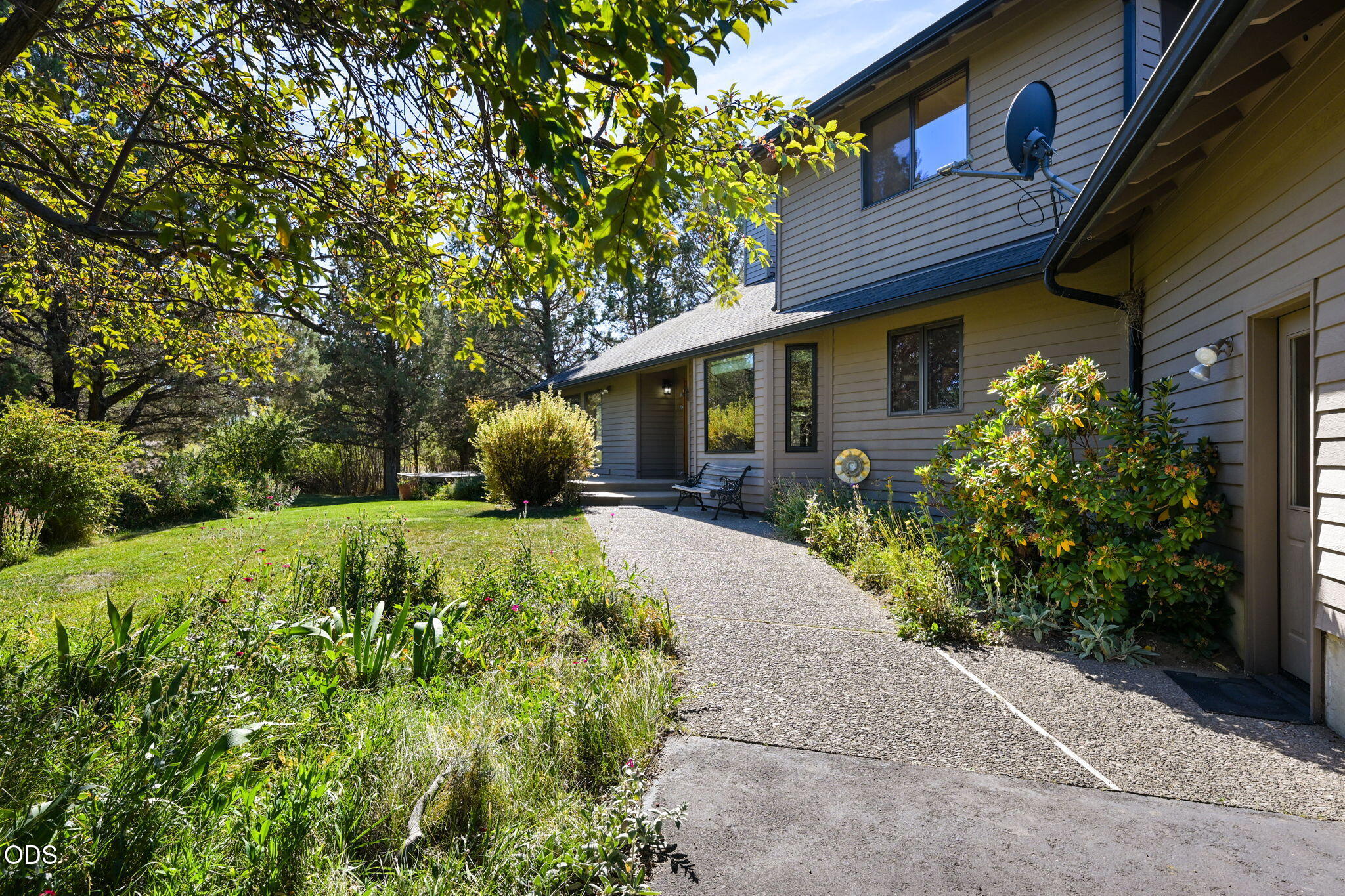 61330 Larsen Road — photo
