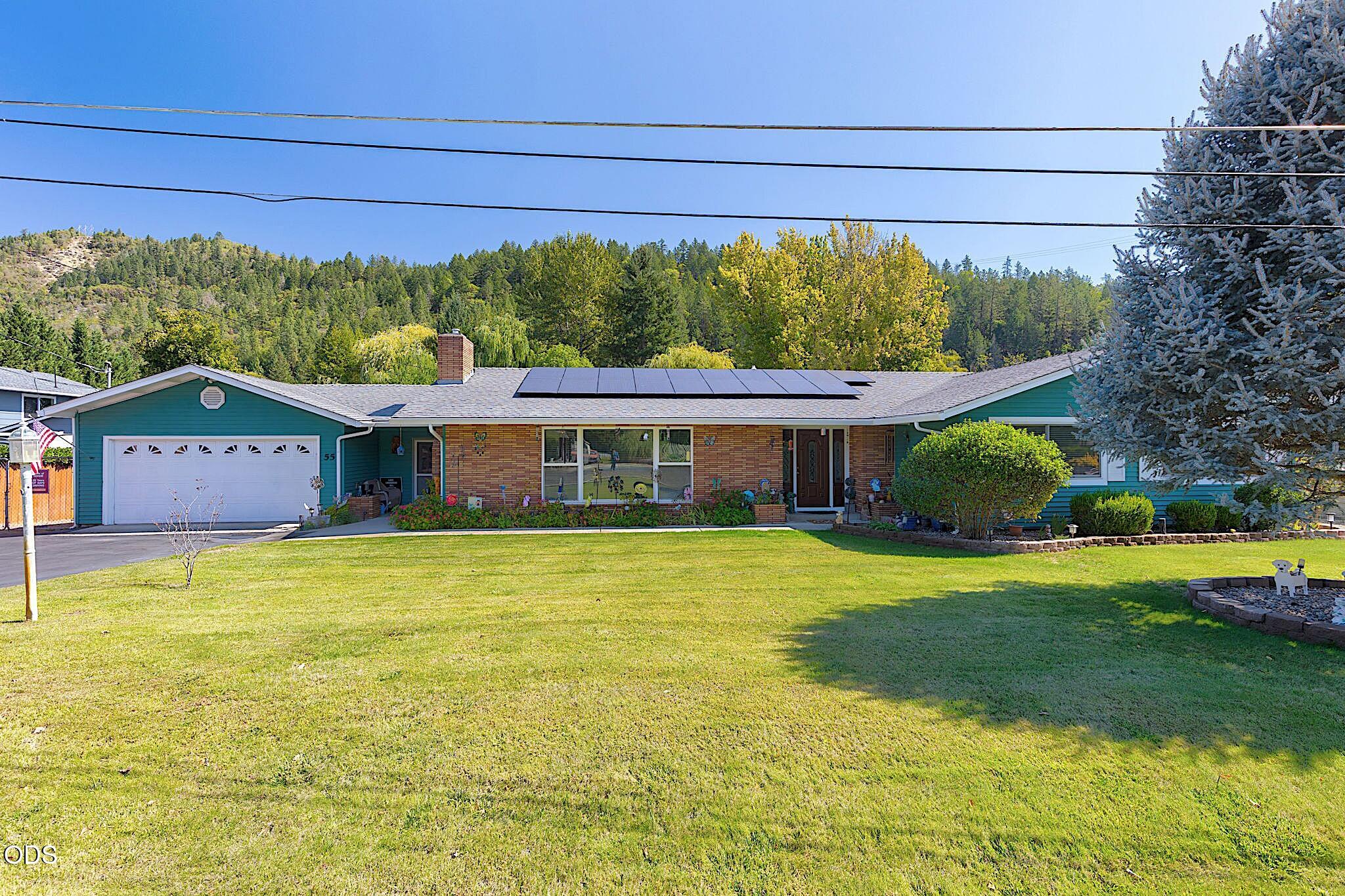 55 Lloyellen Drive — photo
