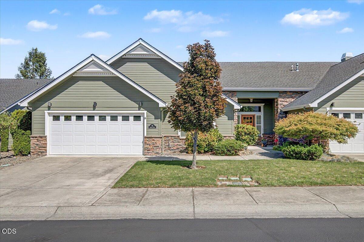 89 Skyhawk Drive — photo