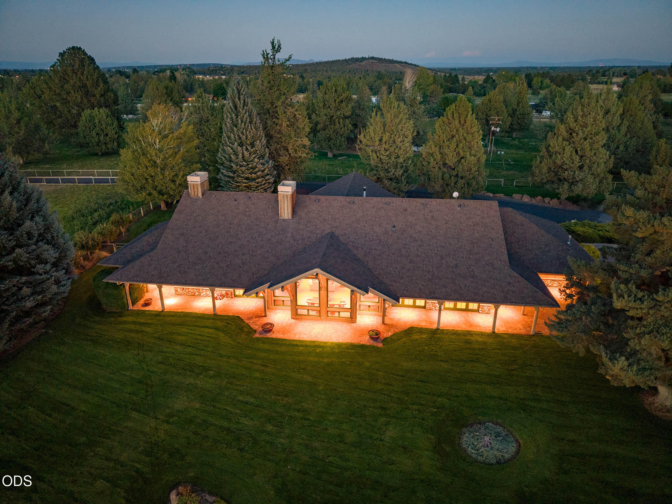 18975 Pinehurst Road, Bend, OR 97703 — photo 3
