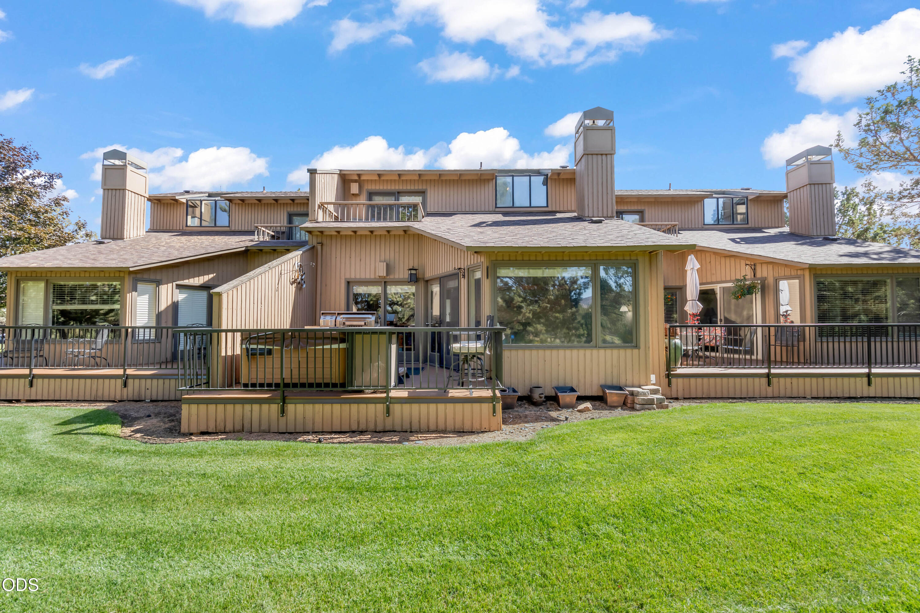 1965 Redtail Hawk Drive — photo