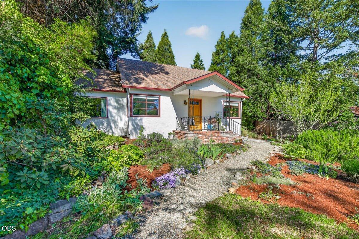 555 Beach Street — photo