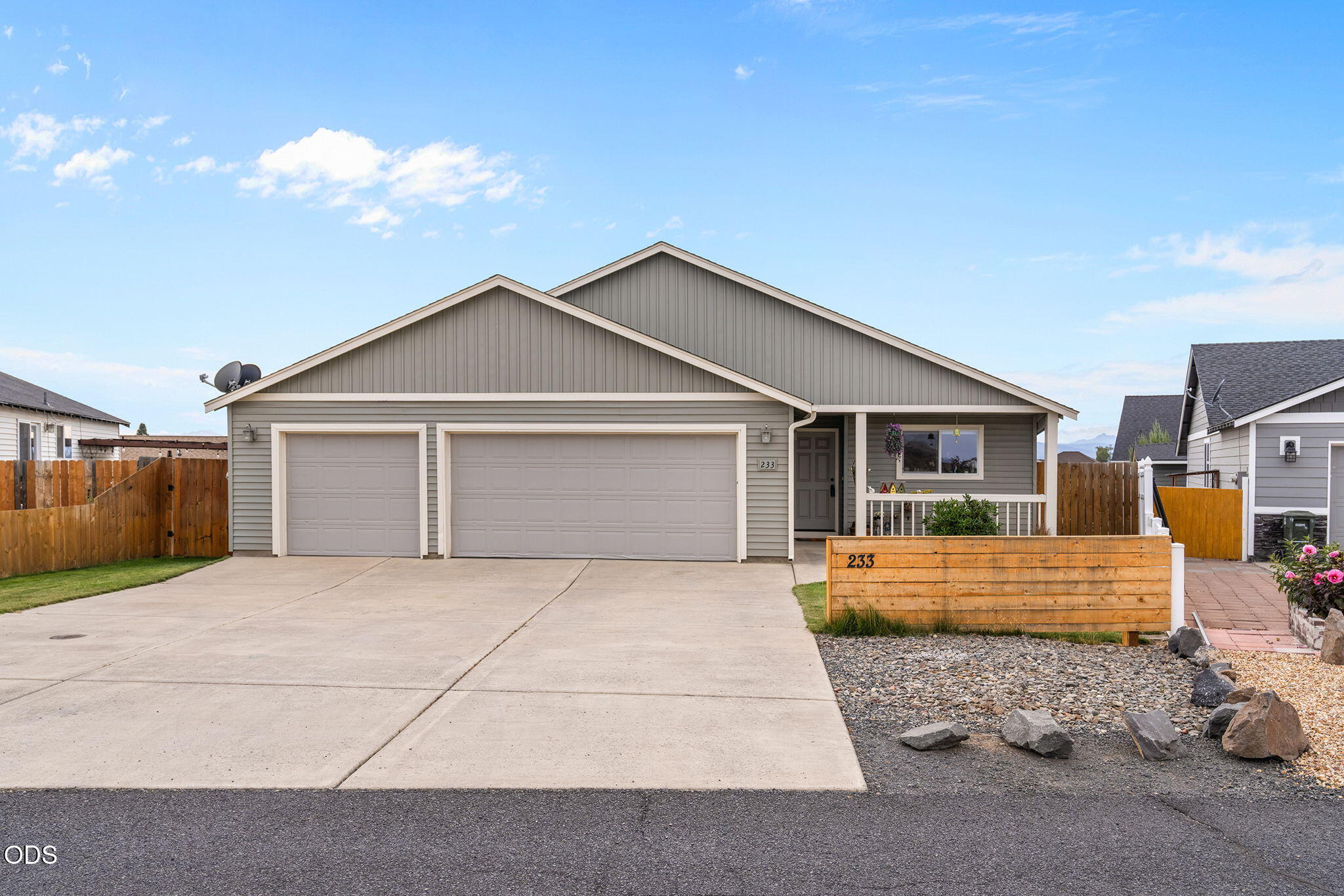 233 Center Ridge Drive, Culver, OR 97734 — photo 2