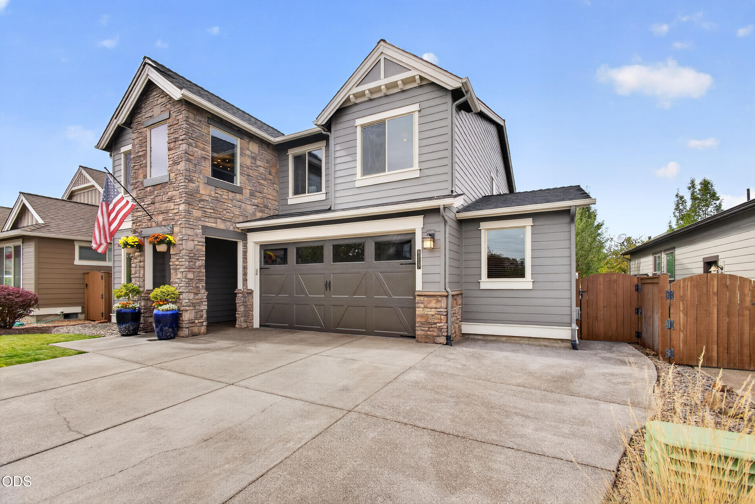 61117 Manhae Loop, Bend, OR 97702 — photo 2