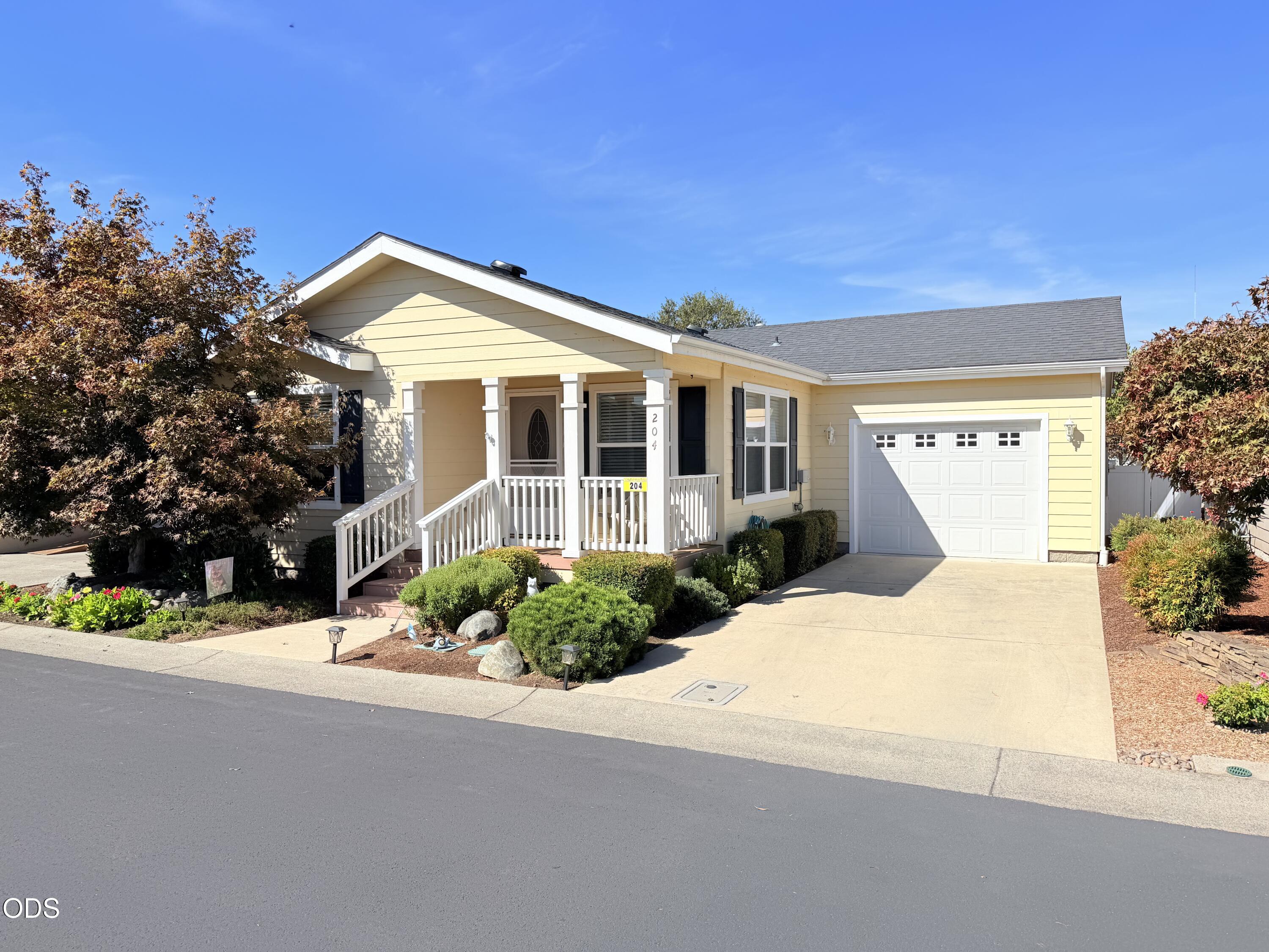 204 Kingsley Drive — photo