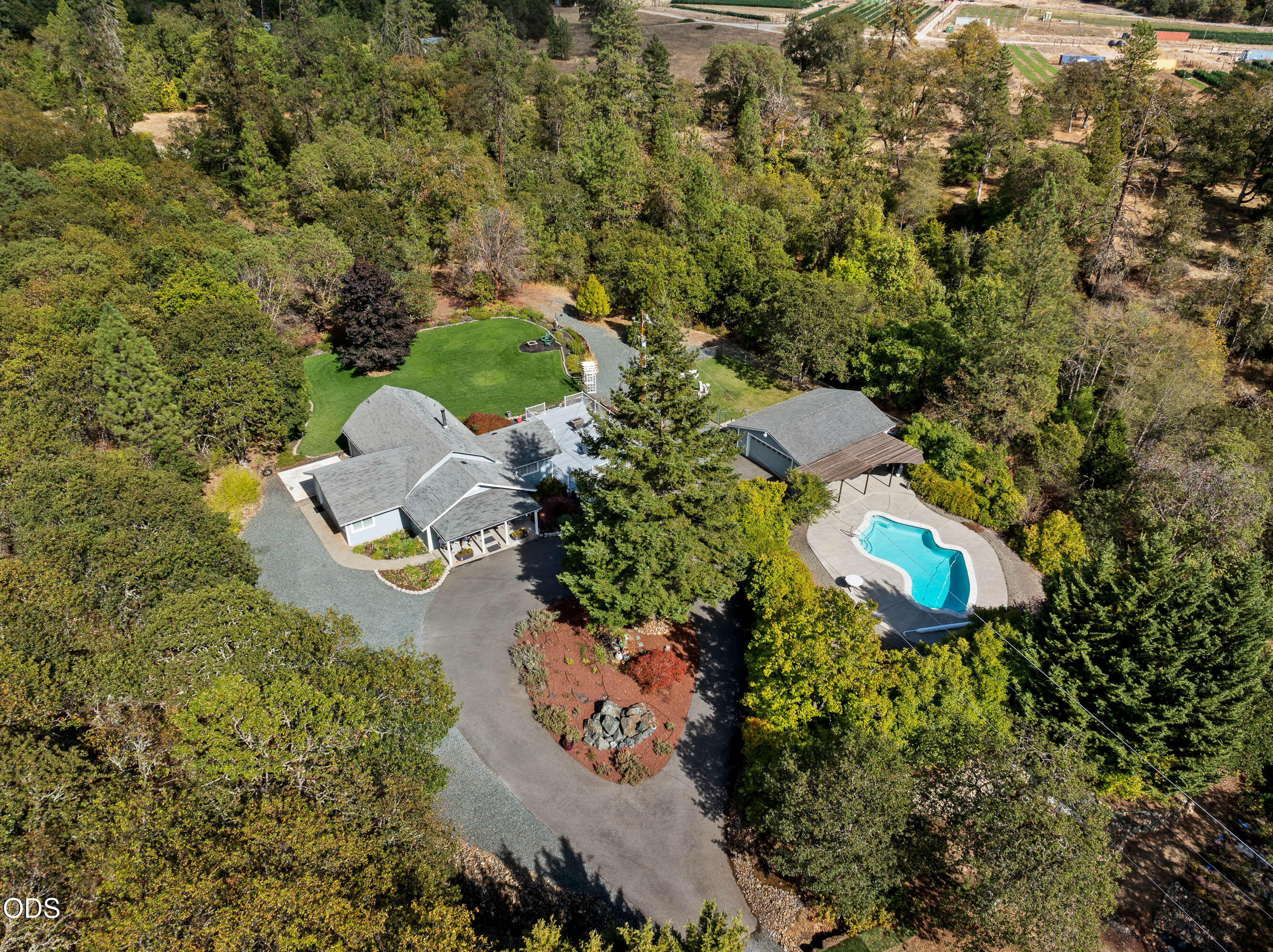 8939 Monument Drive — photo