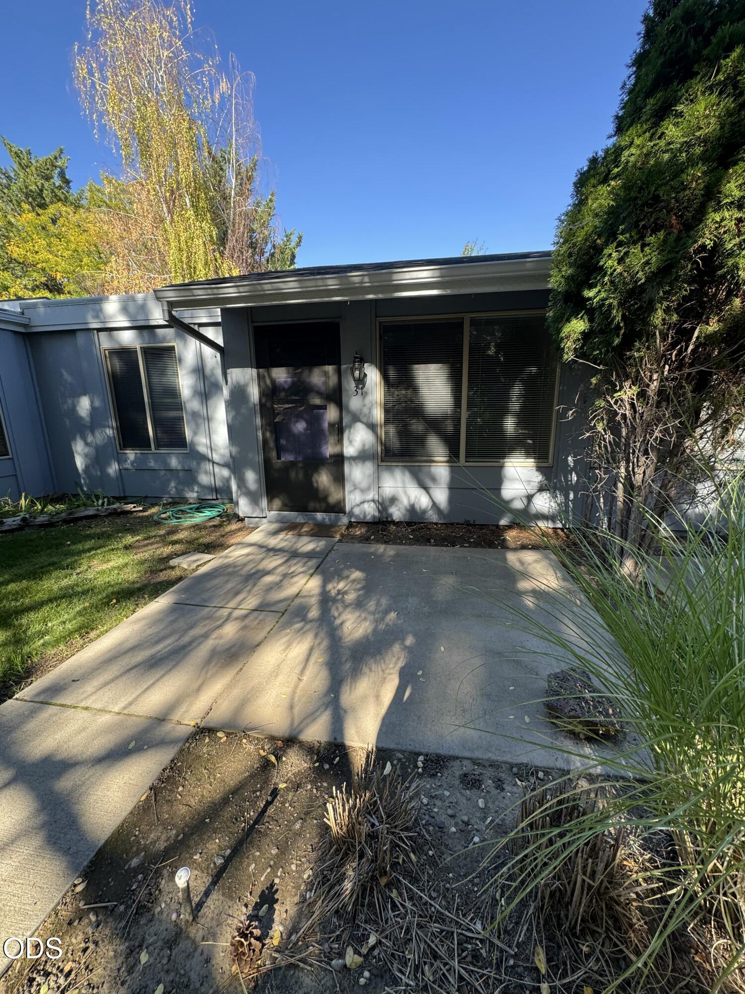 1700 NE Wells Acres, Apt 31 — photo