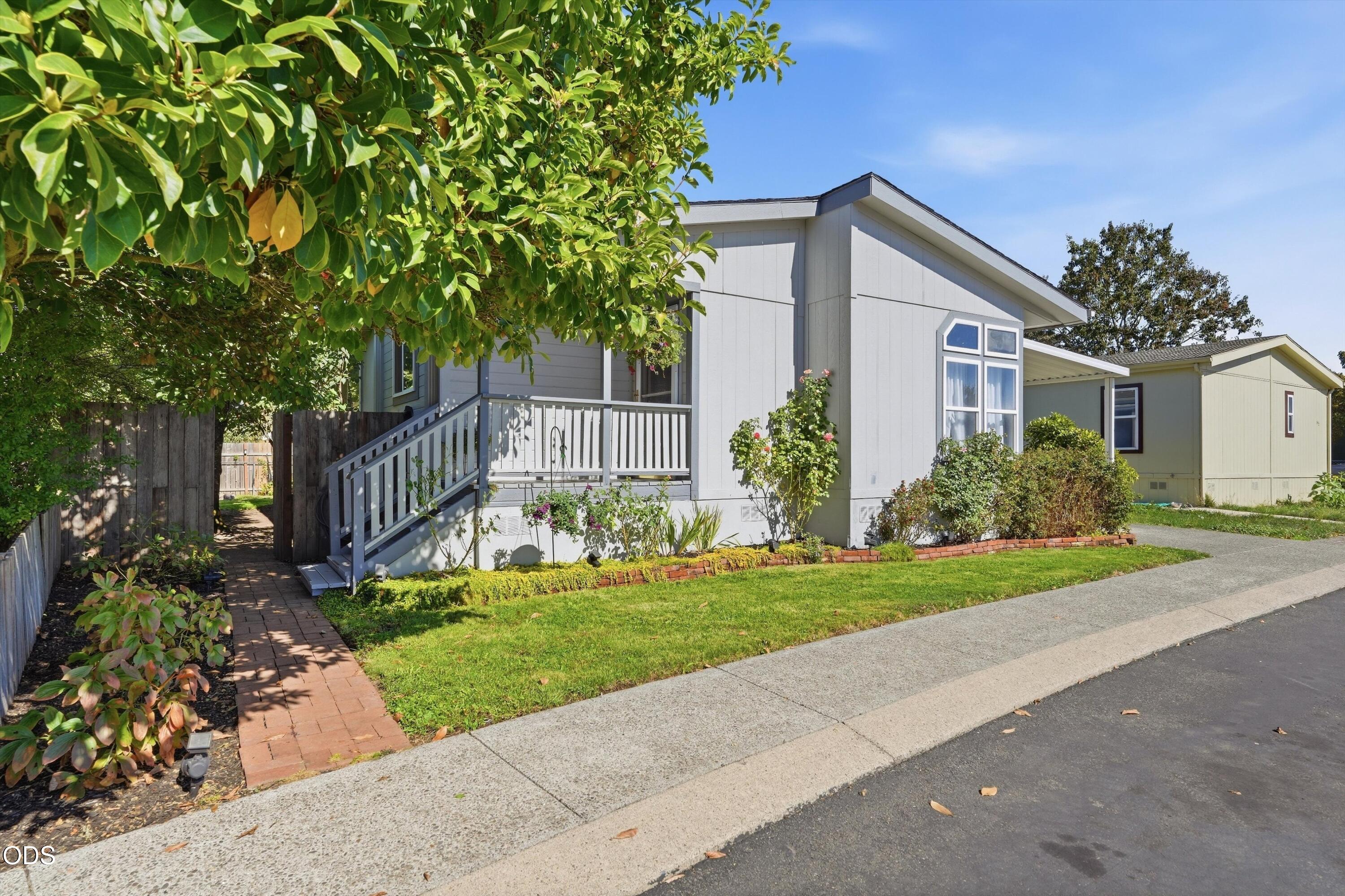 794 S Grice Loop, Jefferson, OR 97352 — photo 2