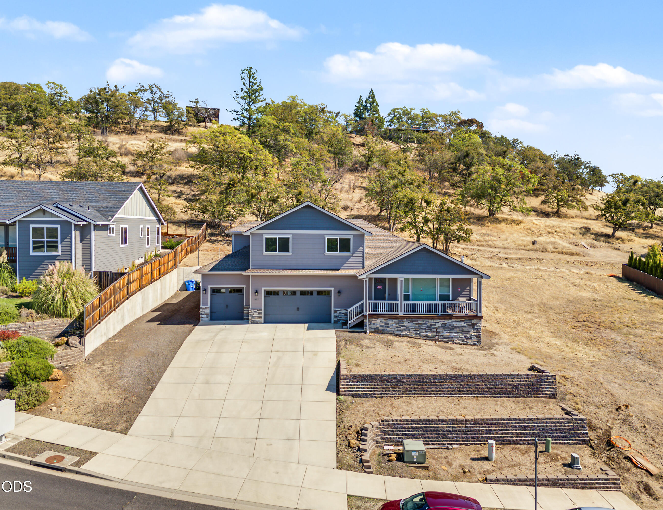 332 Avalon Terrace, Eagle Point, OR 97524 — photo 3