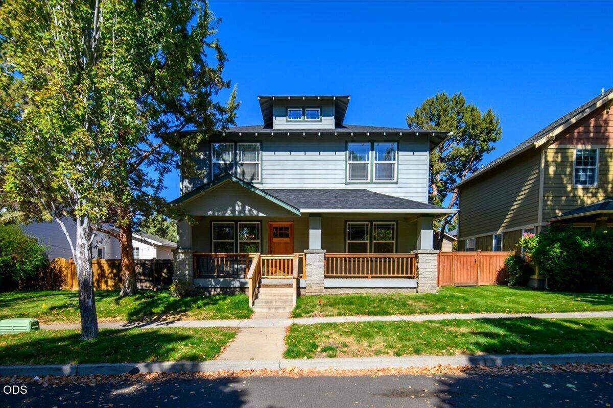 21328 Oakview Drive — photo