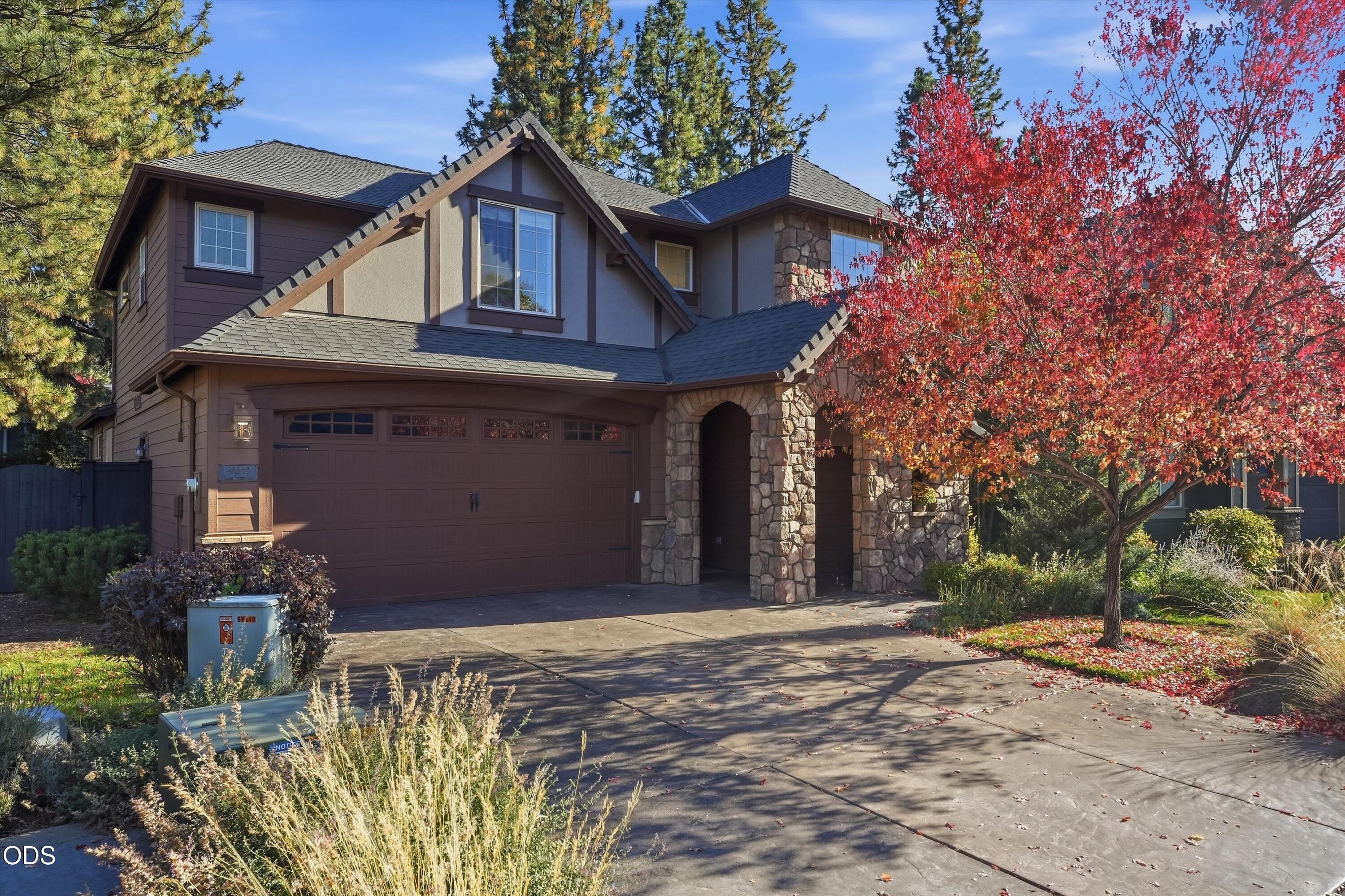 60349 Sage Stone Loop — photo