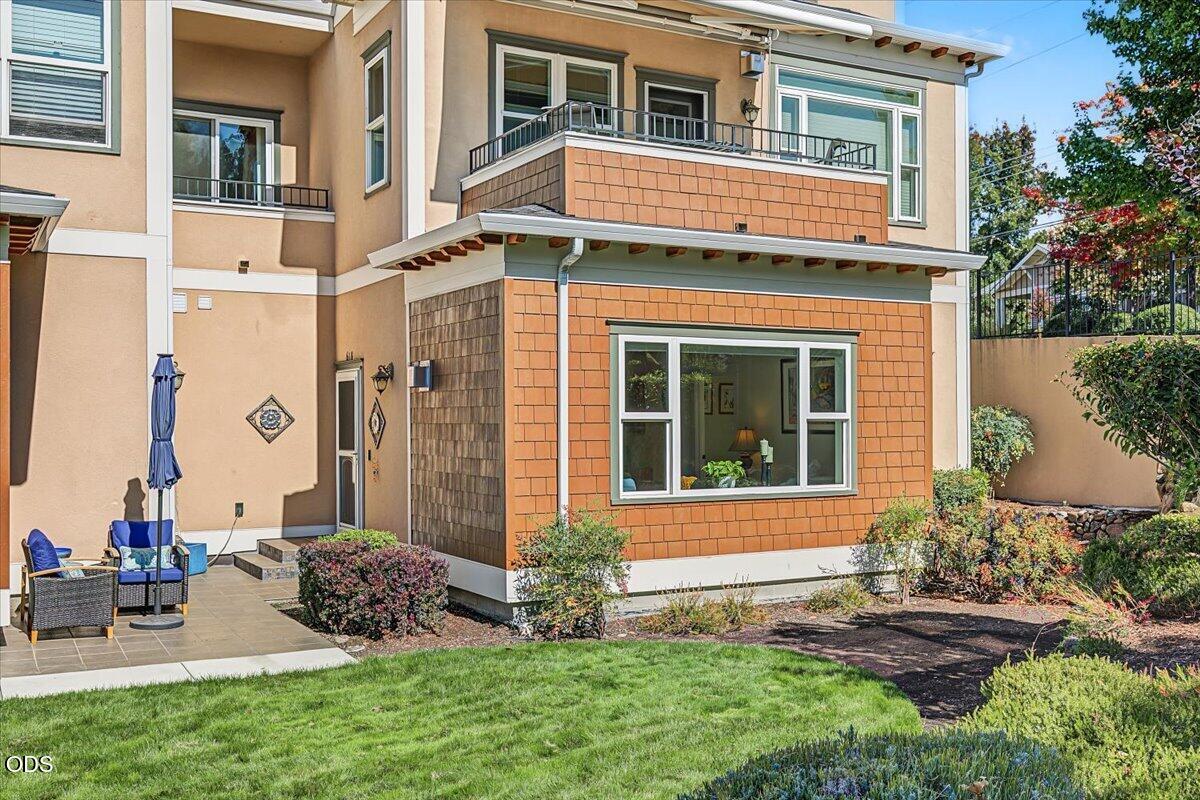 618 Fair Oaks Court — photo