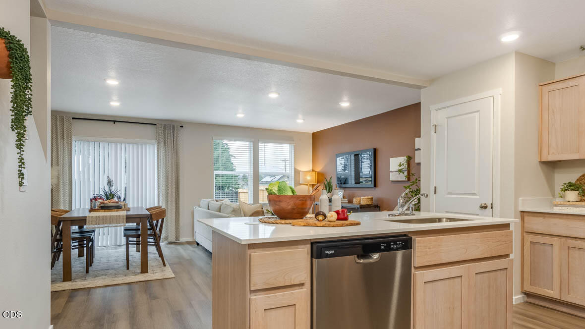 61018 SE Buxton Loop, Bend, OR 97702 — photo 3
