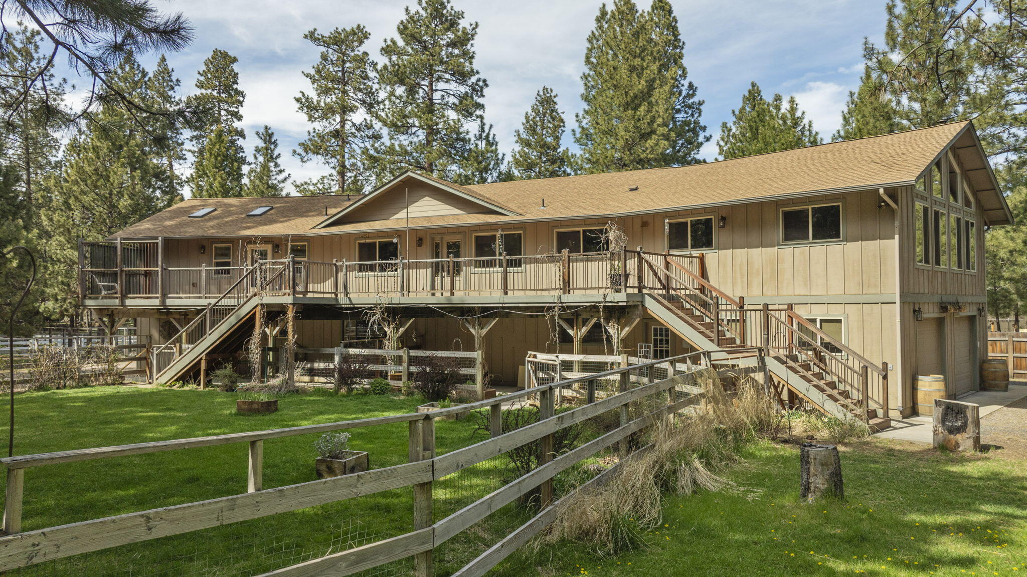 14590 Mountain View Loop — photo