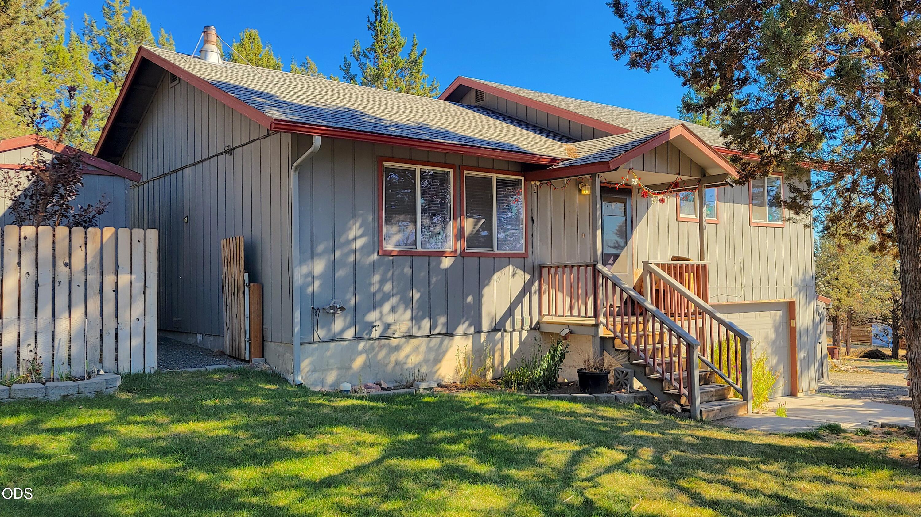 11260 NW Lister Avenue — photo