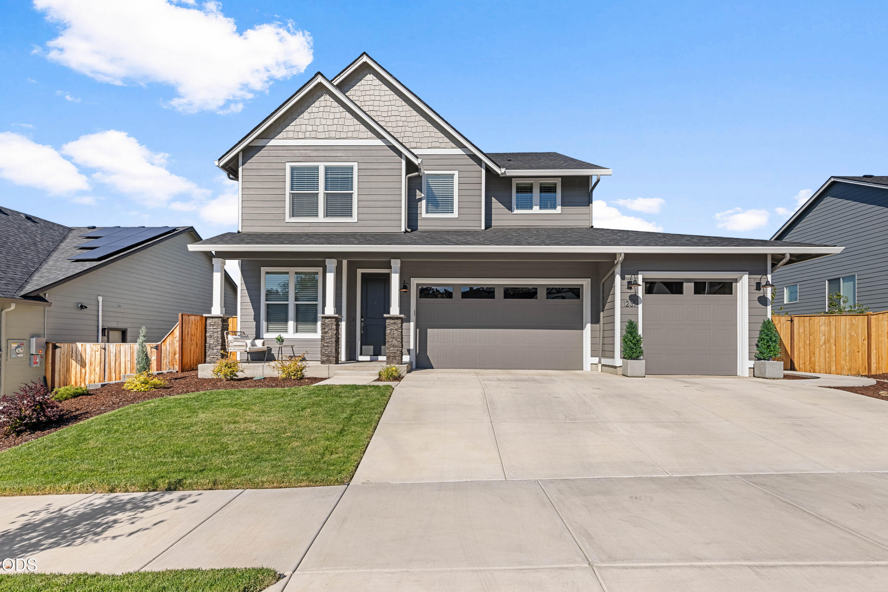 1237 Stonegate Drive — photo