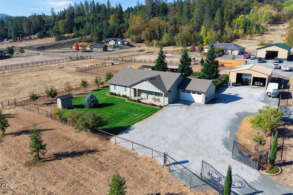 5786 Riverbanks Road — photo
