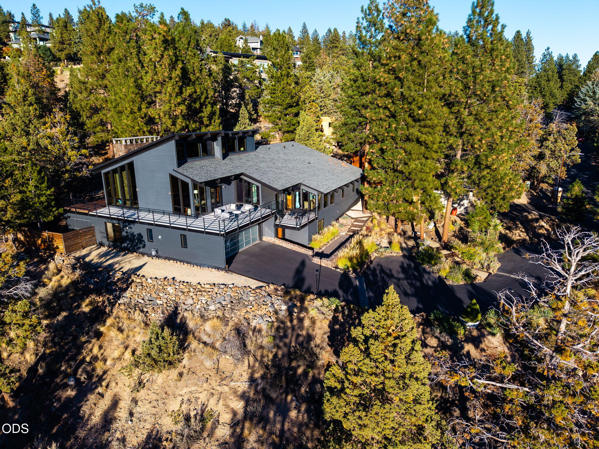 2108 NW Rimrock Drive — photo
