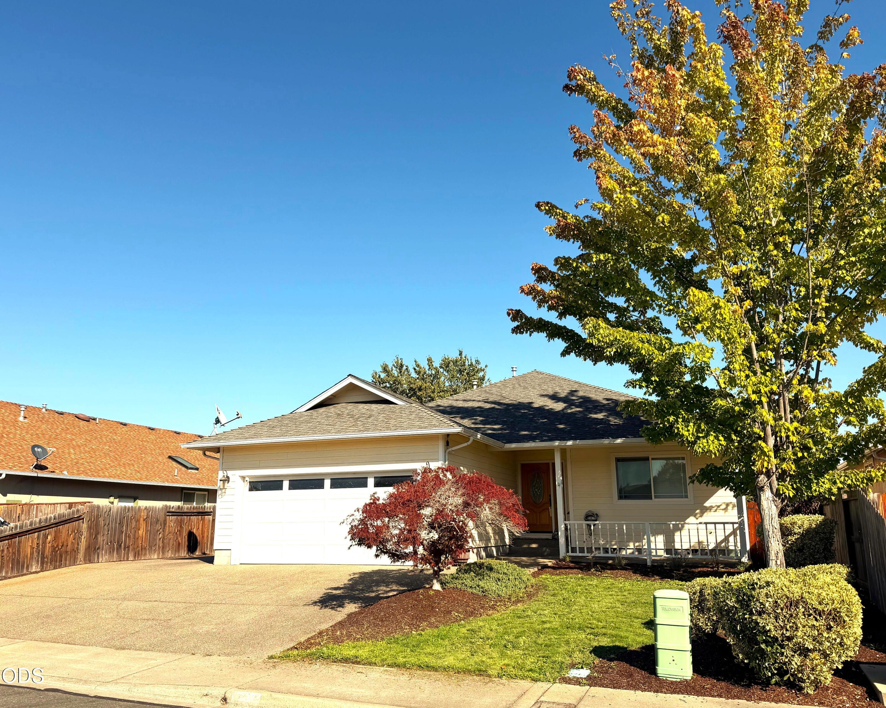 527 SW Wagner Meadows Drive — photo