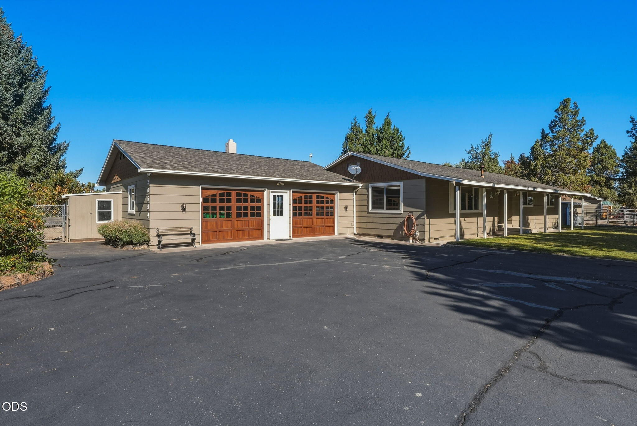 20594 Jefferson Court — photo