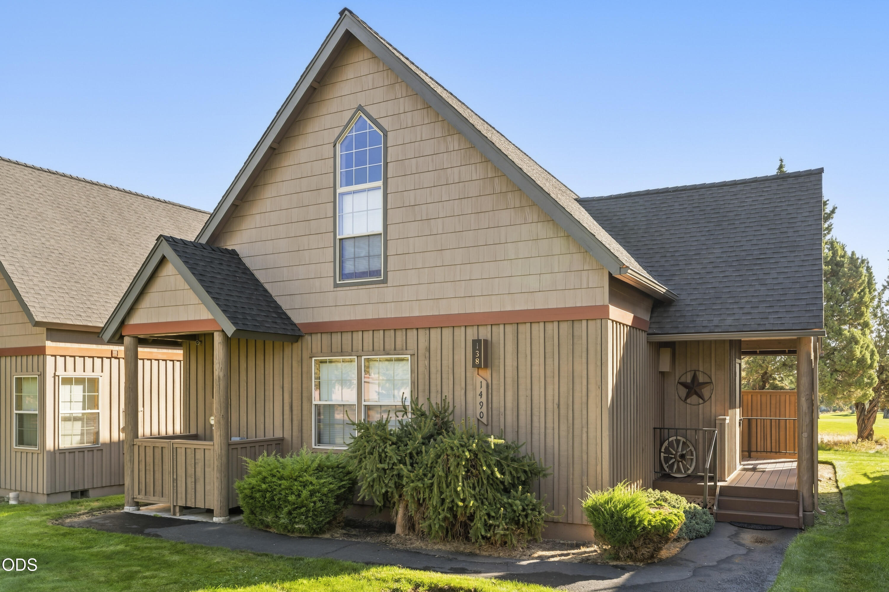 1490 Red Wing Loop, Redmond, OR 97756 — photo 2